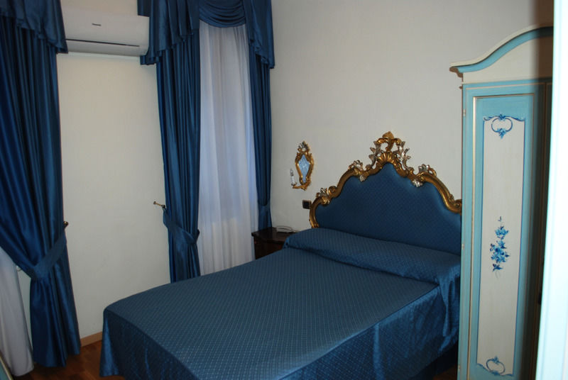 Vecellio Hotel Venesia Bagian luar foto